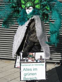 F (1). Maske (c) 035.jpg