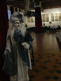 Schaufensterpuppen im Celler Schloß (7)_rs_rs.jpg